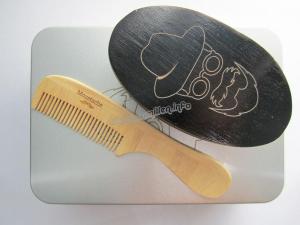 Набор расческа и щётка BARBER STYLE для бороды и усов в алюминиевом кейсе DEWAL CO-007/1
